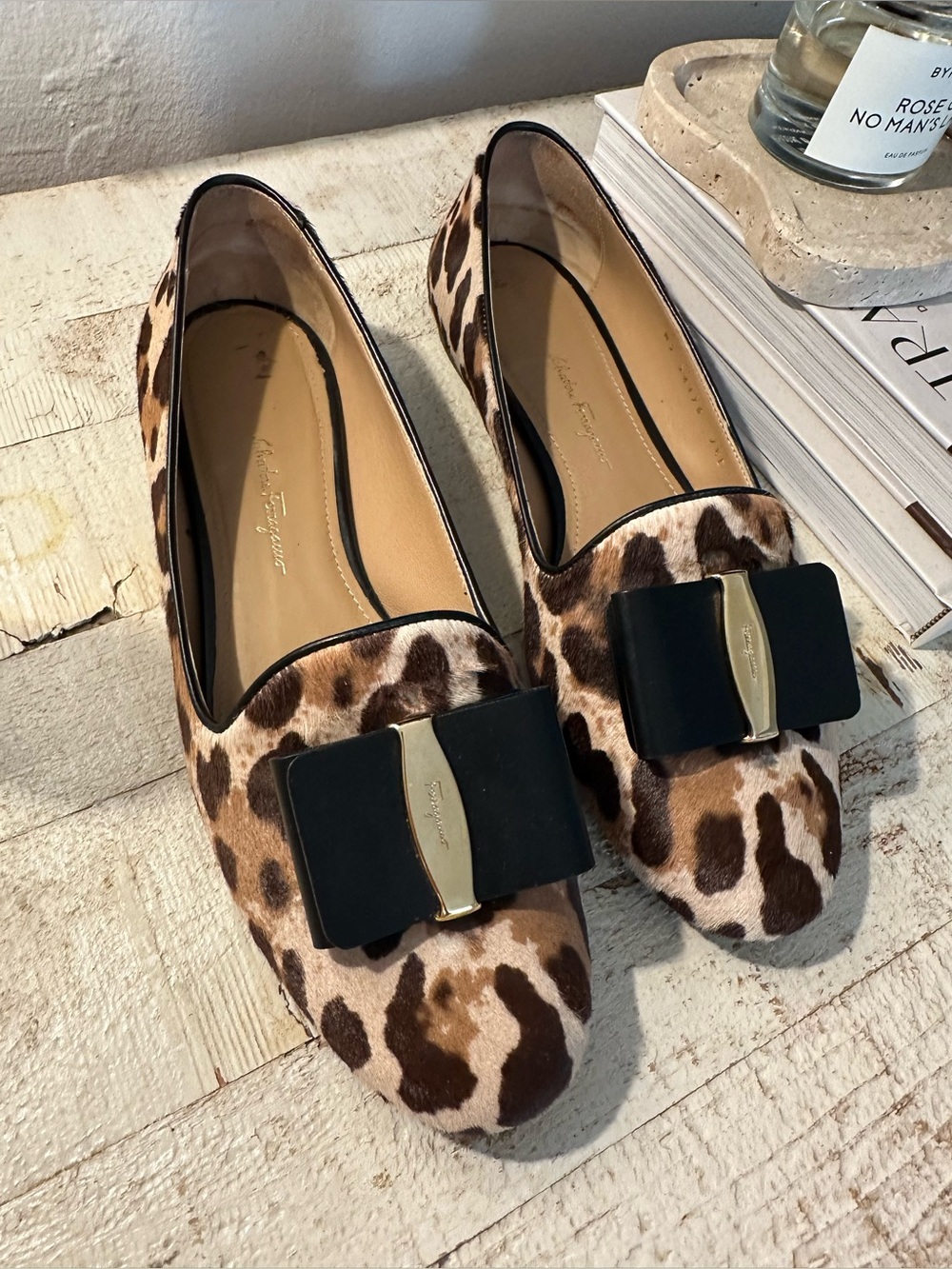 Salvatore Ferragamo Leopard Print Vara Bow Flats in Brown and Black - Picture 10 of 10